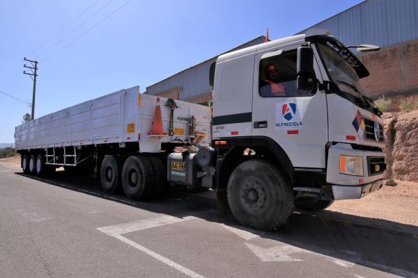 Camión Remolcador DMC 